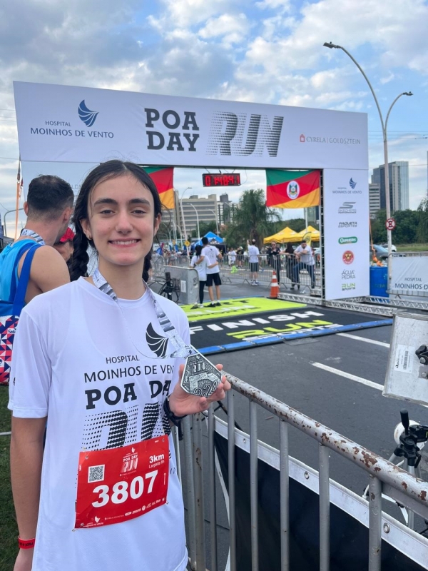 Mariana D'Elia é campeã na categoria em corrida na capital