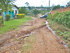 Está difícil passar na  Rua Odon Cavalcanti