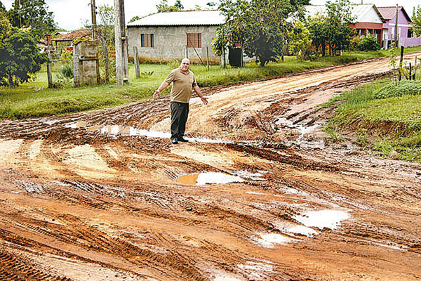 Vereador mostra caos da zona norte