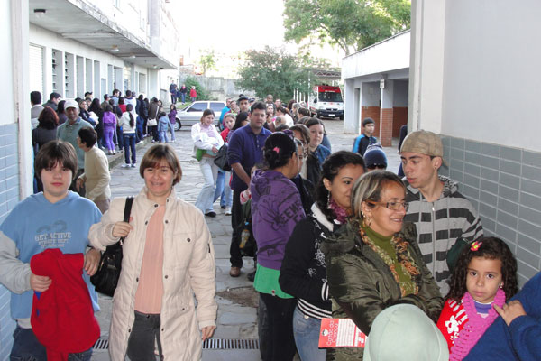 US1 tem fila para vacina contra gripe A