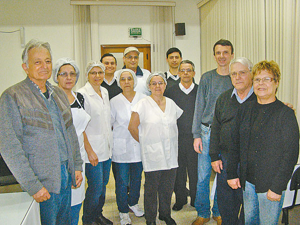 Tem cheirinho de galeto da Querência