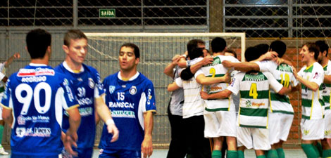 Acafutsal vira em cima da Afusca e avança na Série Prata