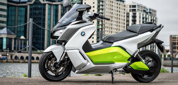 BMW mostra scooter elétrica