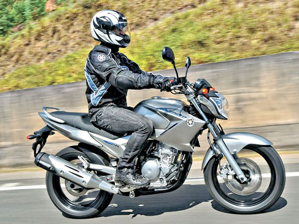 Fazer YS 250 com bicombustível