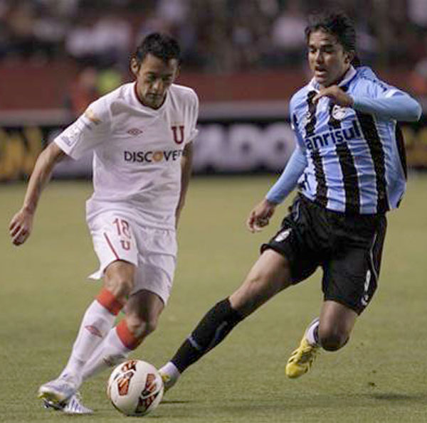 Grêmio perde por 1 a 0 para a LDU pela Copa Libertadores