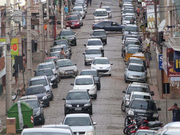 Neiron reduzirá estacionamento ao longo da Rua Sete de Setembro