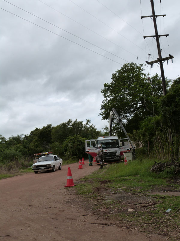 Cabo se rompe e deixa a Praia Nova sem luz