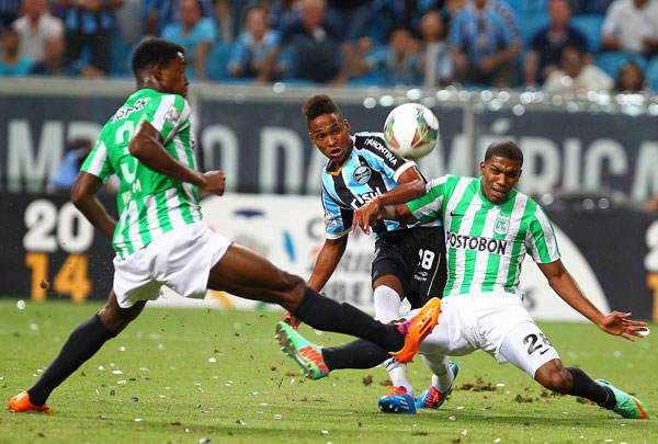 Grêmio goleia o Atlético Nacional por 3 a 0 pela Libertadores