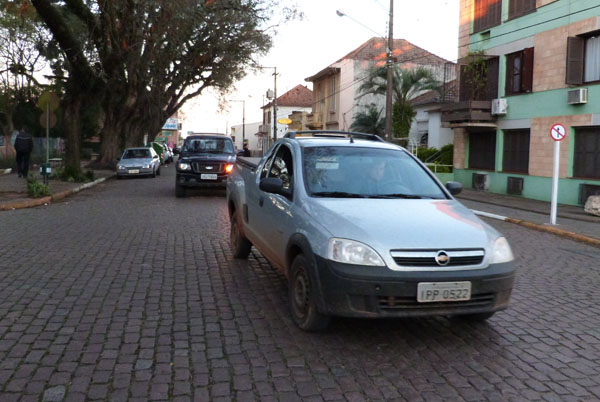 Conde fica como está e começa a multar