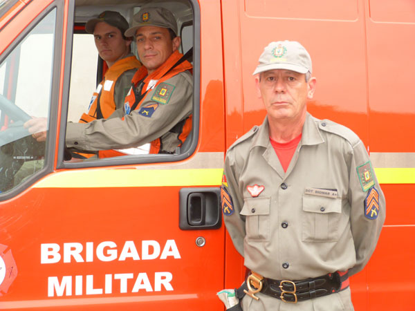 Bombeiro salva menina que se afogou depois de mamar