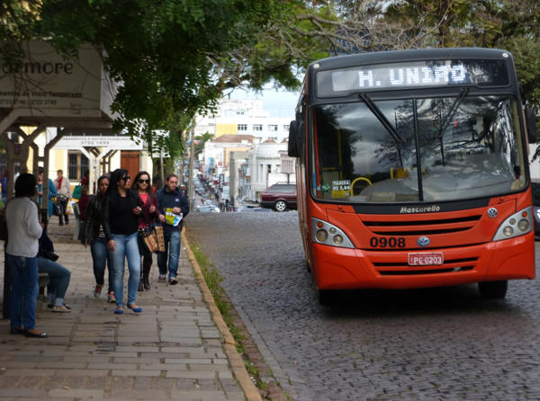 TJ manda de novo licitar o transporte urbano