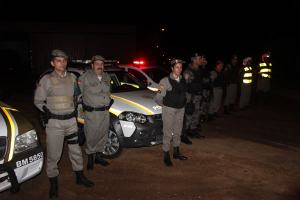 Operação Combo aborda 95 veículos em Cachoeira