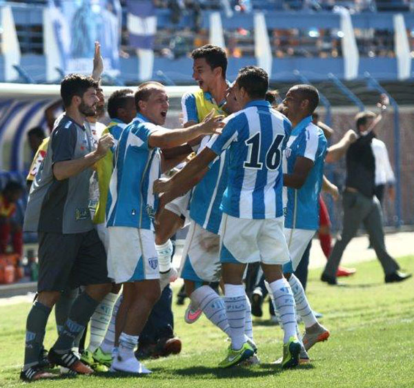 Inter é goleado pelo Avaí na primeira derrota de Argel