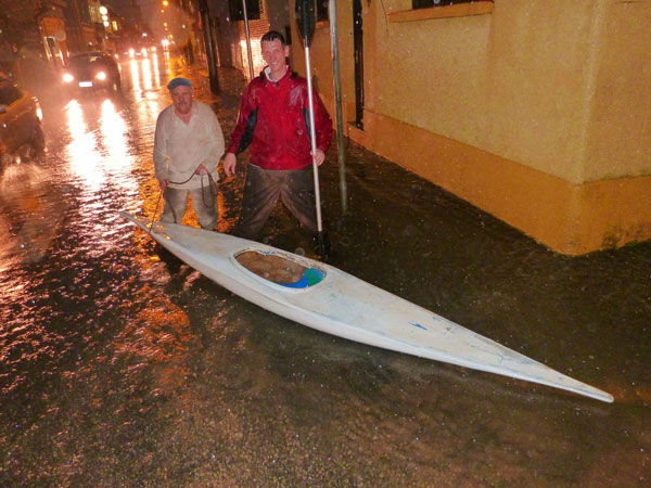 Bombeiros registraram 107 milímetros de chuva em 12 horas