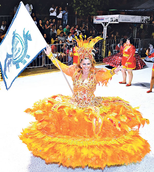 Carnaval em 2016 será fora de época