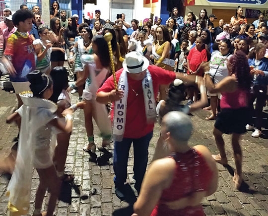 Grito de Carnaval abre oficialmente a folia