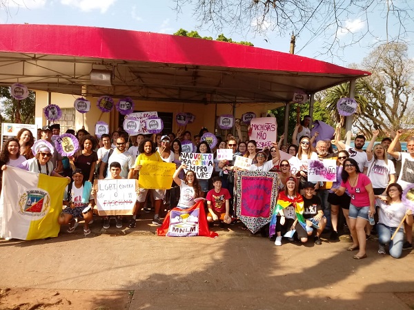 Ato contra Bolsonaro reuniu militantes no Centro