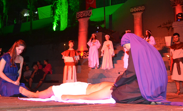 Nesta quarta-feira tem Paixão de Cristo no Colégio Marista Roque