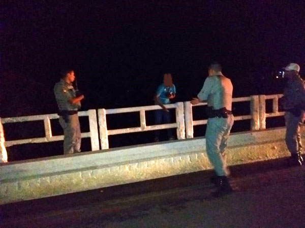 Brigada Militar salva homem que tentava pular de ponte em Cachoeira do Sul