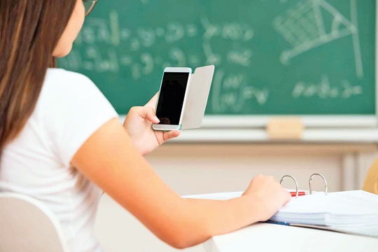 Sem celular na sala de aula