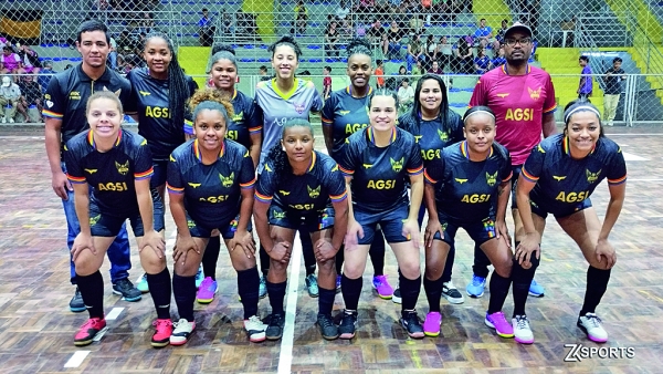 Feminino tem três times com seis pontos