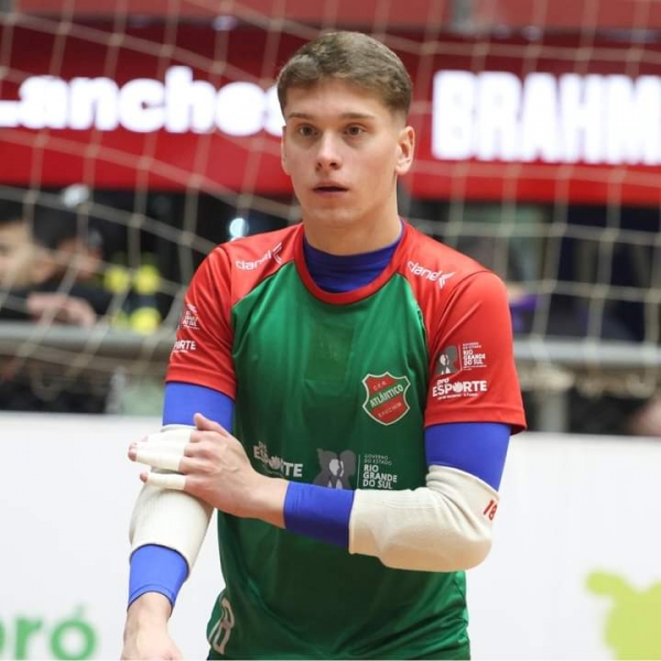 Goleiro Rodrigo Trojahn vai à final da Talentos LNF