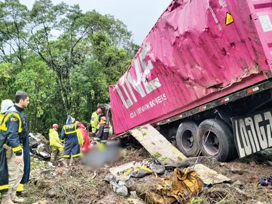 Acidente mata equipe de remo de Pelotas