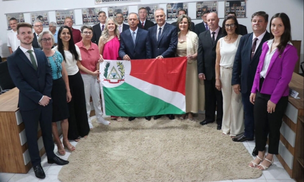 Prefeito Bruno Radtke define secretários de Cerro Branco