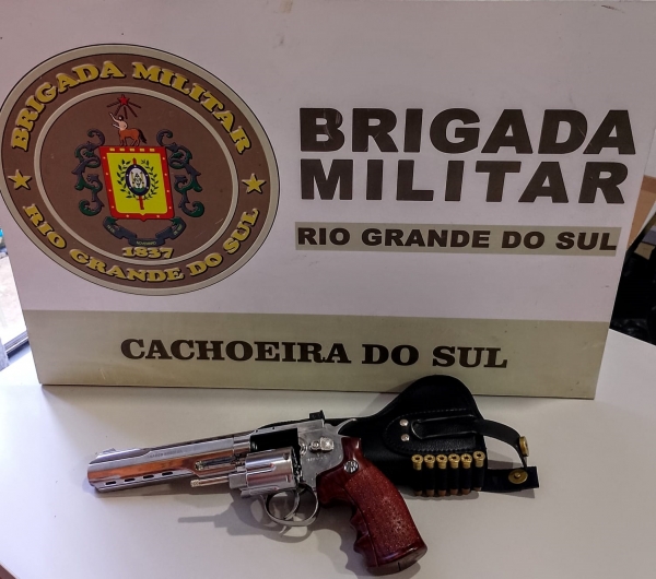 BM recolhe simulacro de arma de fogo no Bairro Marina