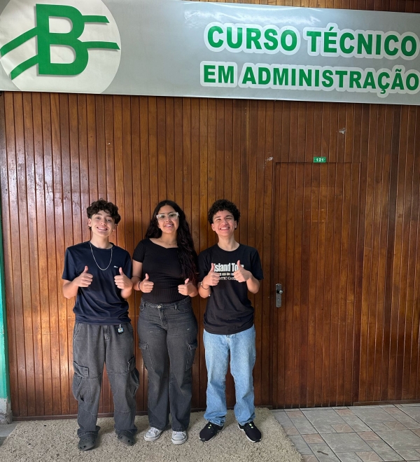 Escola Borges de Medeiros é semifinalista do HackaTchê Business 2025