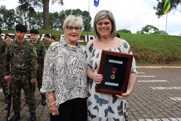 Medalha General Polidoro foi entregue no 13º GAC