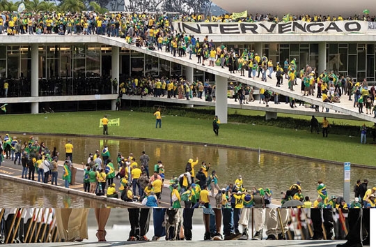 Crime contra a democracia brasileira